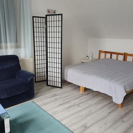 Apartament Pinkoczi Apartmanhaz Balatonalmádi Pokój zdjęcie