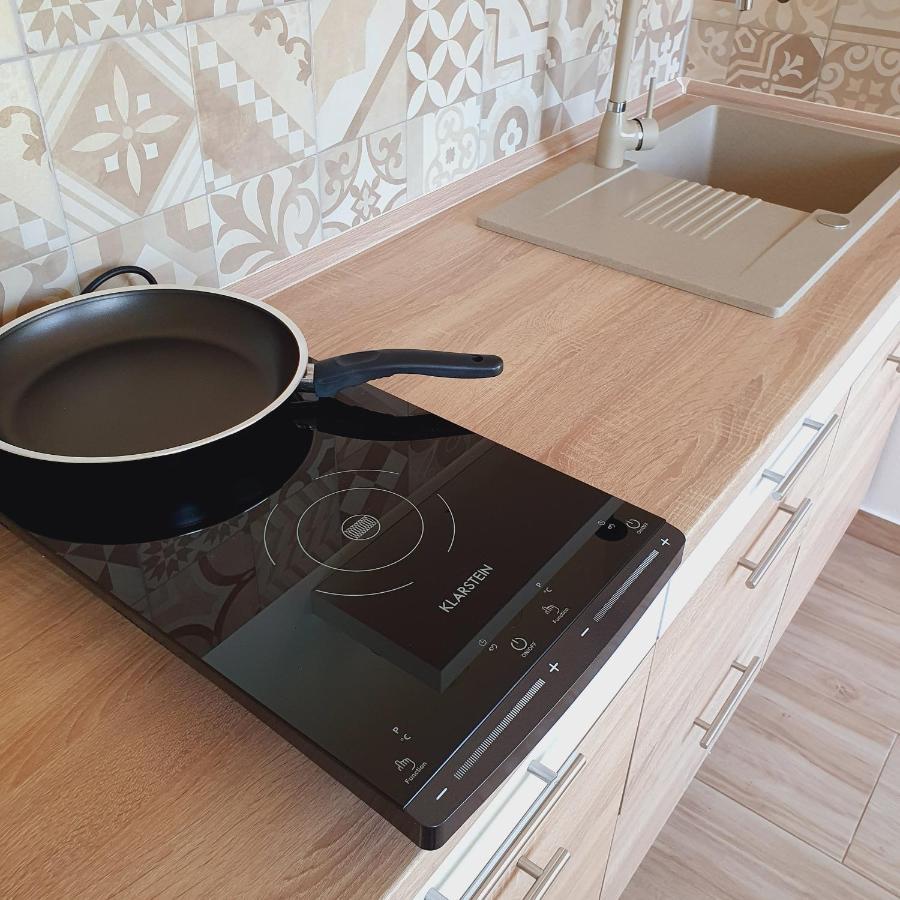 Apartament Pinkoczi Apartmanhaz Balatonalmádi Zewnętrze zdjęcie