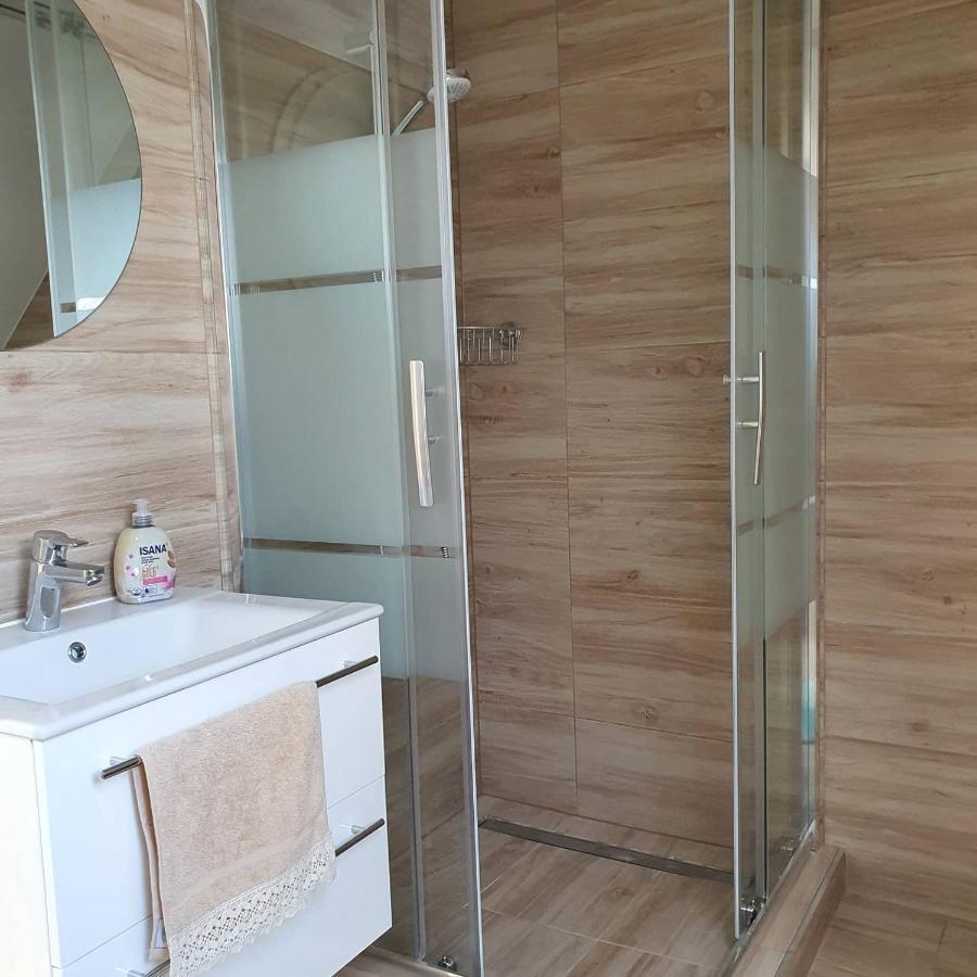 Apartament Pinkoczi Apartmanhaz Balatonalmádi Zewnętrze zdjęcie