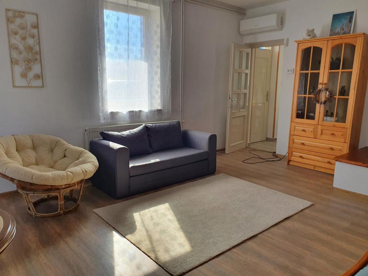 Apartament Pinkoczi Apartmanhaz Balatonalmádi Zewnętrze zdjęcie